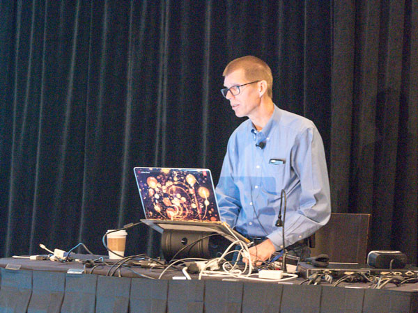 Keith Gilbert offered a full-day presentation on the essentials of digital publishing.