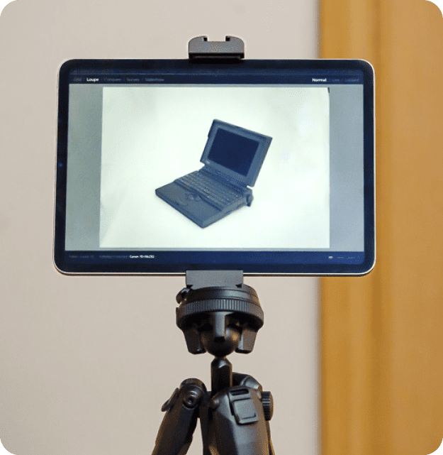 Figure 8. An iPad set up as a monitor for a tethered product photo shoot in Lightroom Classic. The iPad is set up as a second display for a Mac, and the Lightroom Classic Secondary Display is assigned to that.